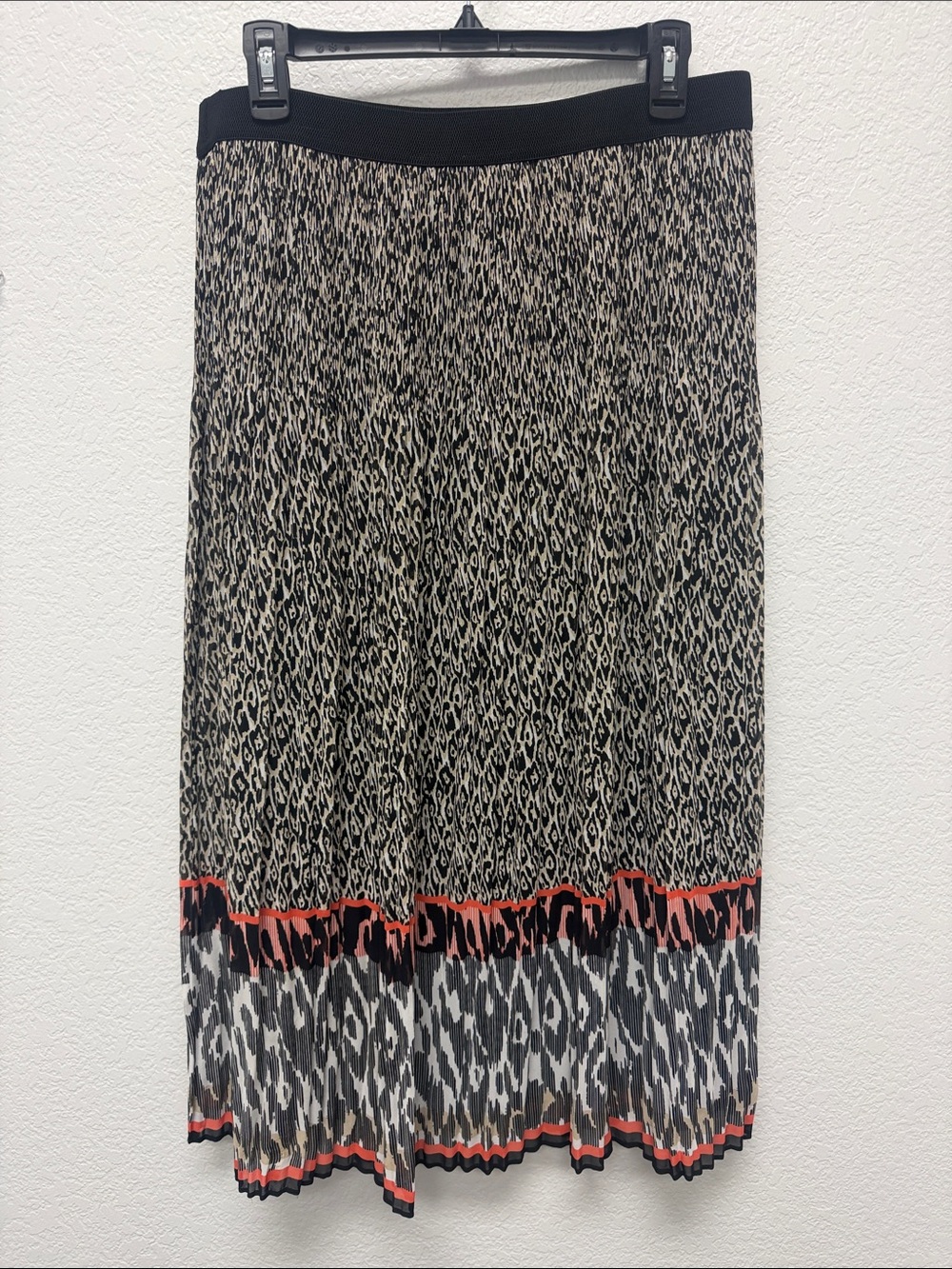 Vintage Ruby Rd. Animal-Print Pleated Midi Skirt in Black, Beige & Coral - Picture 3 of 5